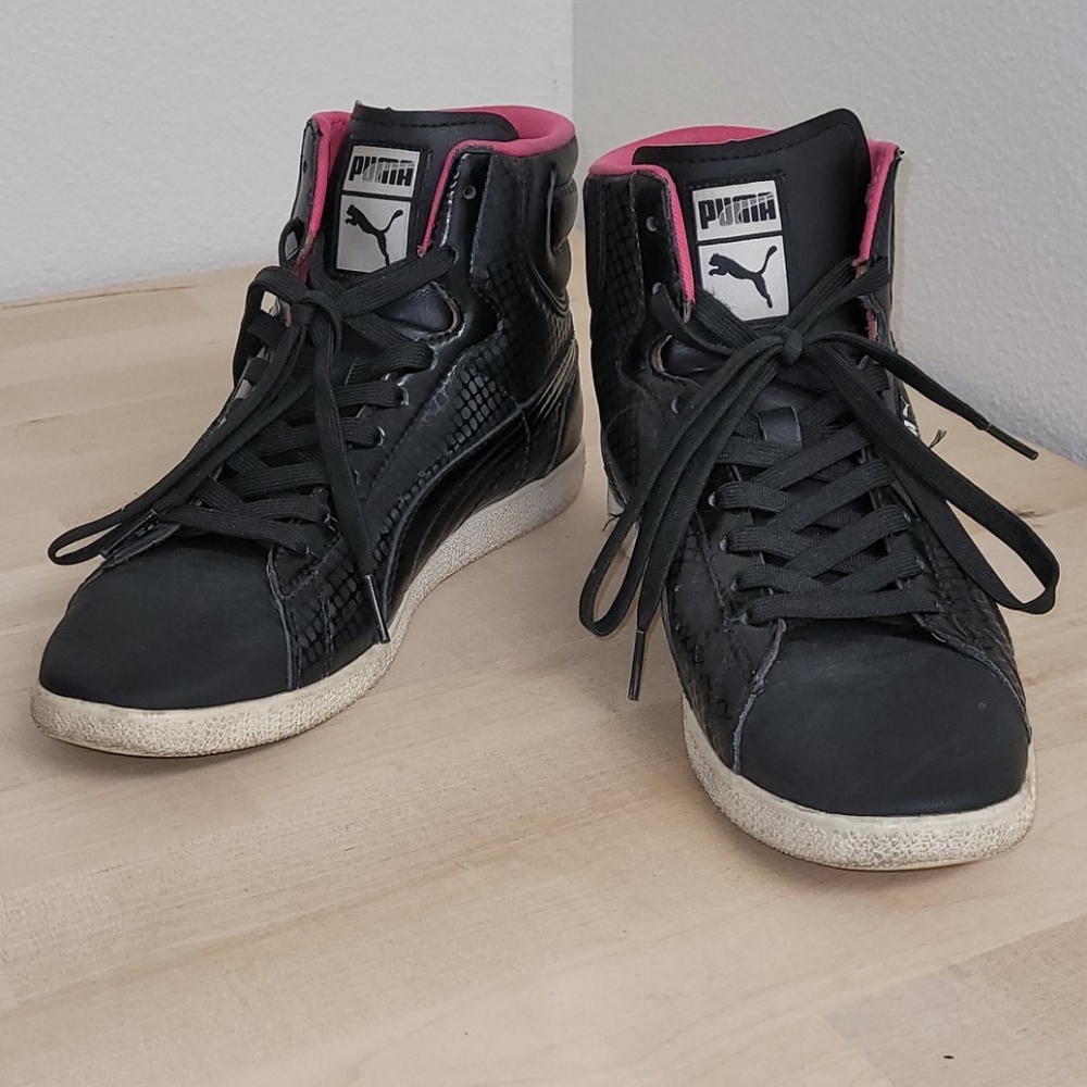 3 for $20 💖 Puma High Top Sneakers